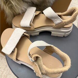 UGG Women's Beige and Cream Sandals